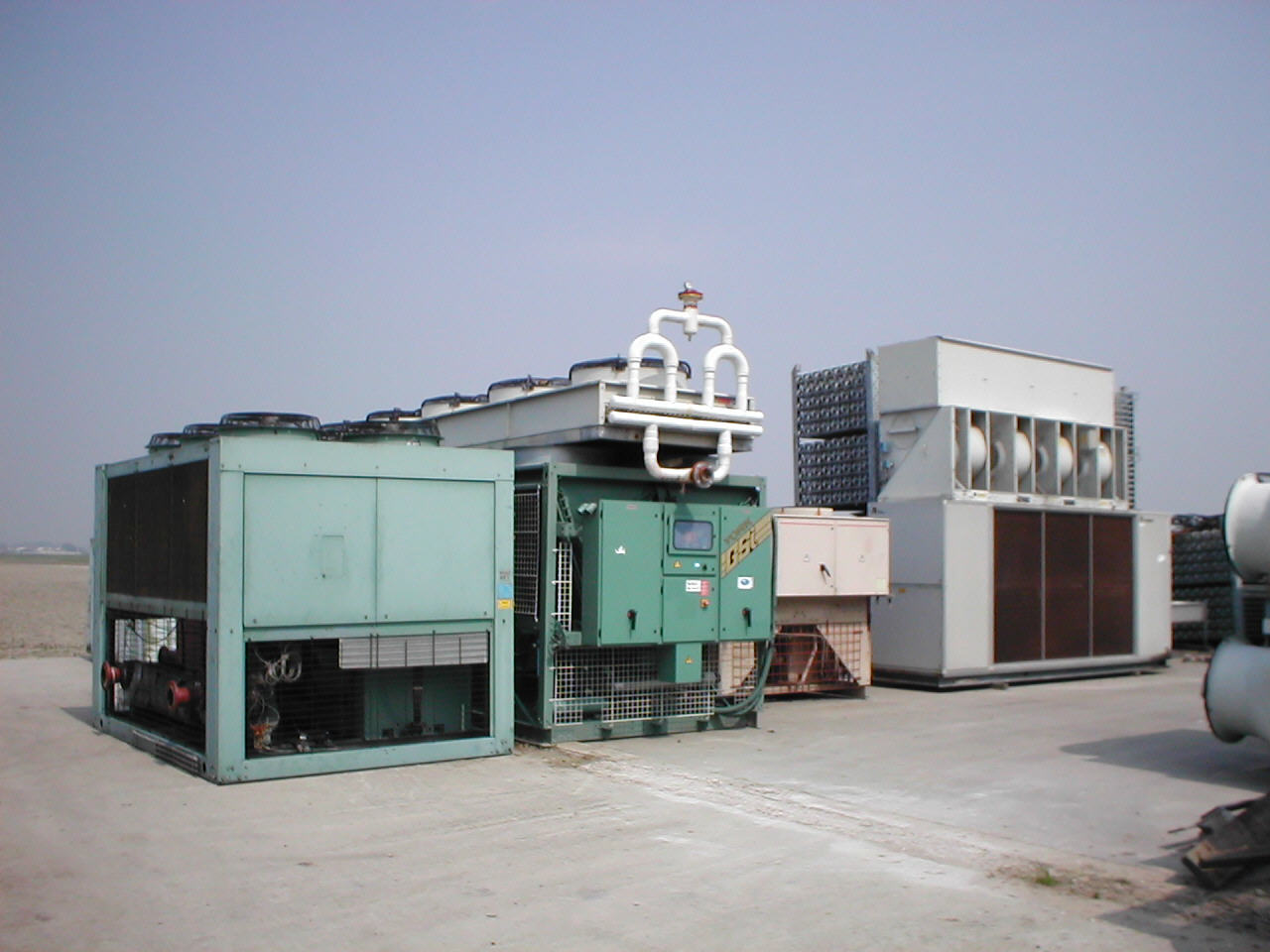 6.000 m2 storage-accommodation in- and outside